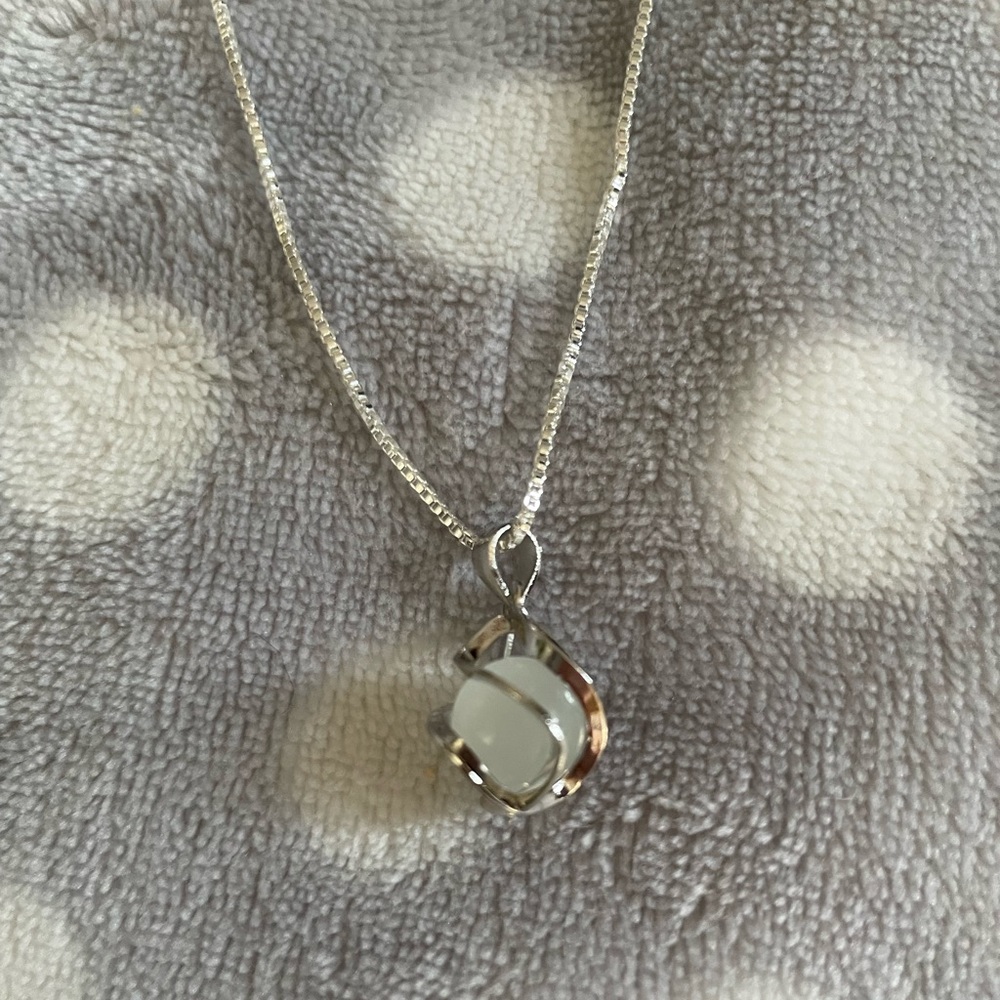 Elegant sterling Silver White Opal Round Moonstone *Pendant